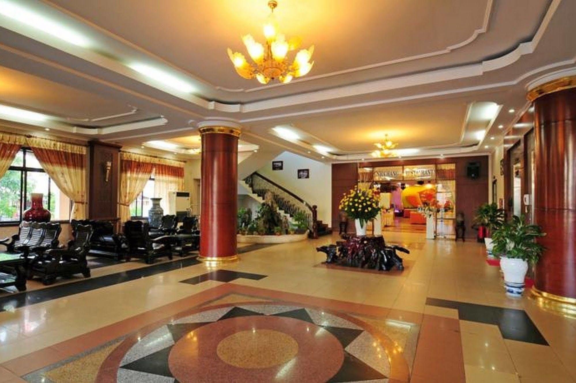 Duy Tan Hotel Hue Exterior foto